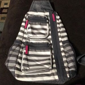 Thirty one crossover bag